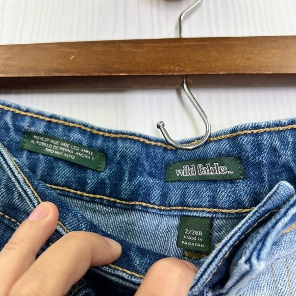 Wild Fable - Two Tone Leg  Fun High Rise Waisted Wide Leg Ankle Jeans Size 2 - Picture 8 of 12